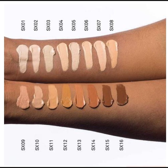 Kevyn Aucoin The Sensual Skin Enhancer SX09 - Picture 3 of 5